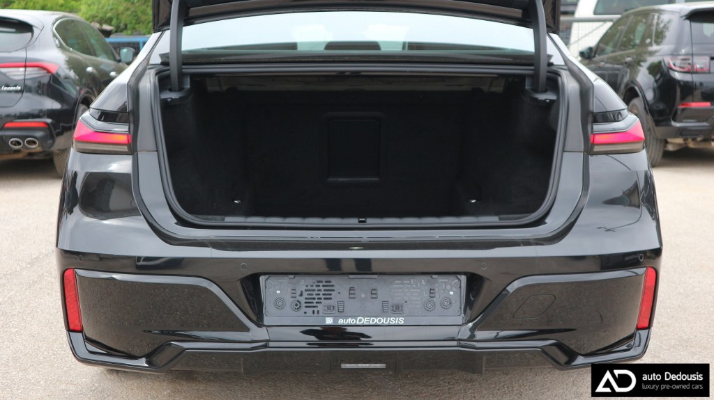 Bmw 740d xDRIVE | Panorama | Head Up | Sky Lounge