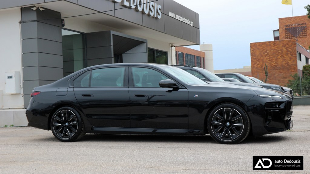 Bmw 740d xDRIVE | Panorama | Head Up | Sky Lounge