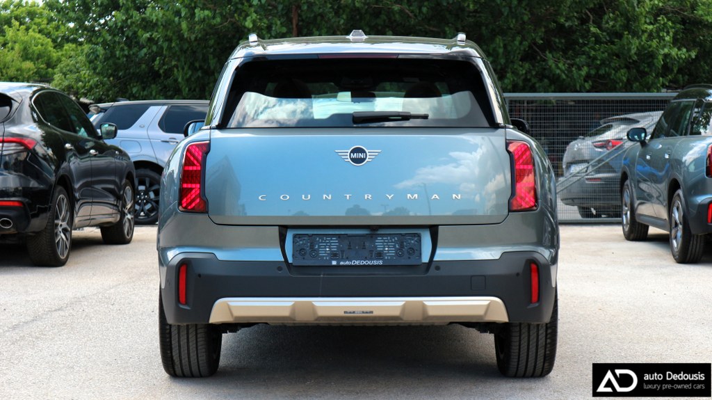 Mini Countryman C Panorama | Head Up Display | Favoured Trim