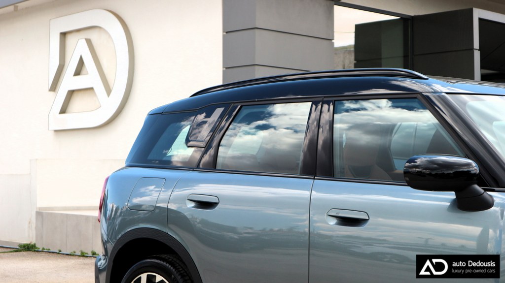 Mini Countryman C Panorama | Head Up Display | Favoured Trim