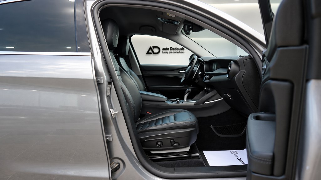 Alfa Romeo Stelvio Q4