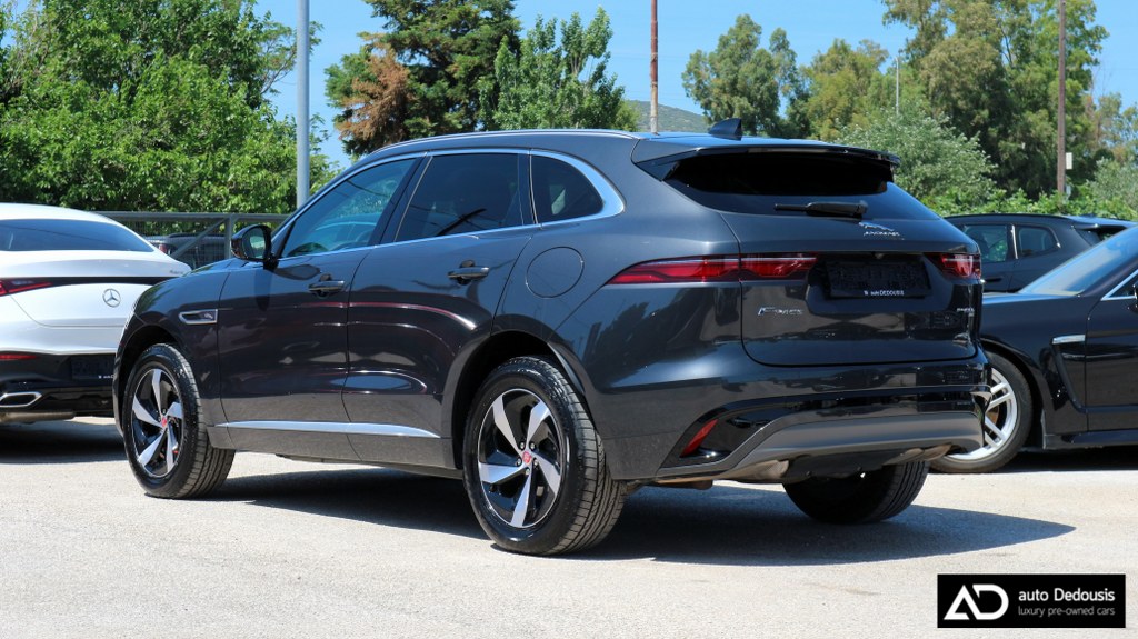 Jaguar F-Pace P400e | R-Dynamic S | Panorama