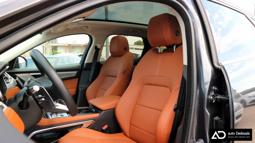 Jaguar F-Pace P400e | R-Dynamic S | Panorama