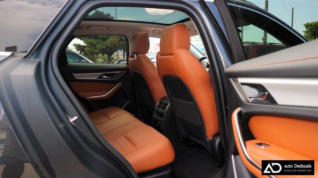 Jaguar F-Pace P400e | R-Dynamic S | Panorama