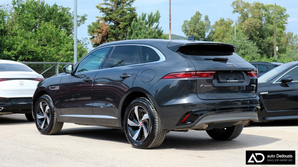 Jaguar F-Pace P400e | R-Dynamic S | Panorama