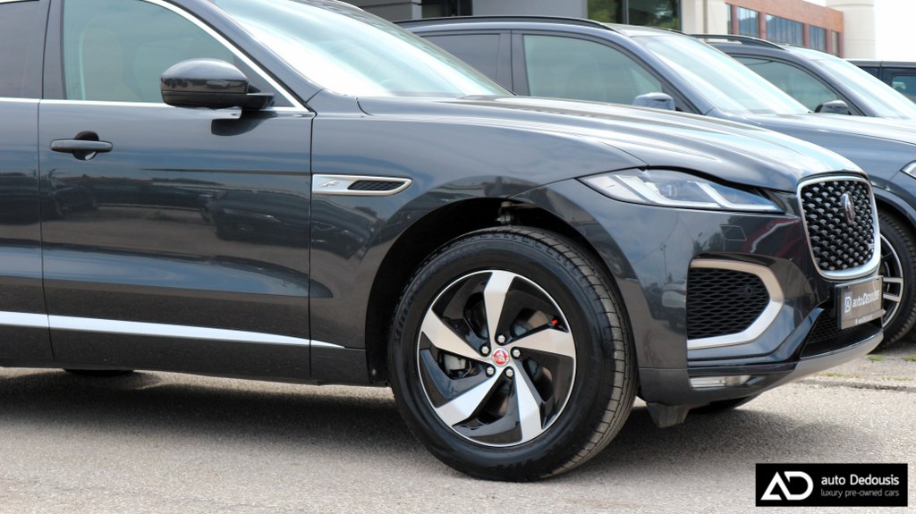 Jaguar F-Pace P400e | R-Dynamic S | Panorama