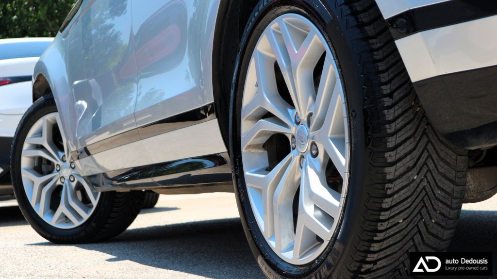 Land Rover Range Rover Evoque R-Dynamic SE | Meridian