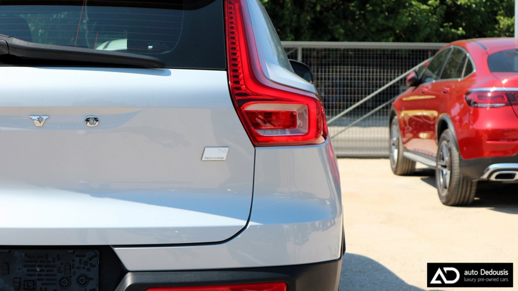 Volvo XC40 Τ4 | R-Design | Recharge