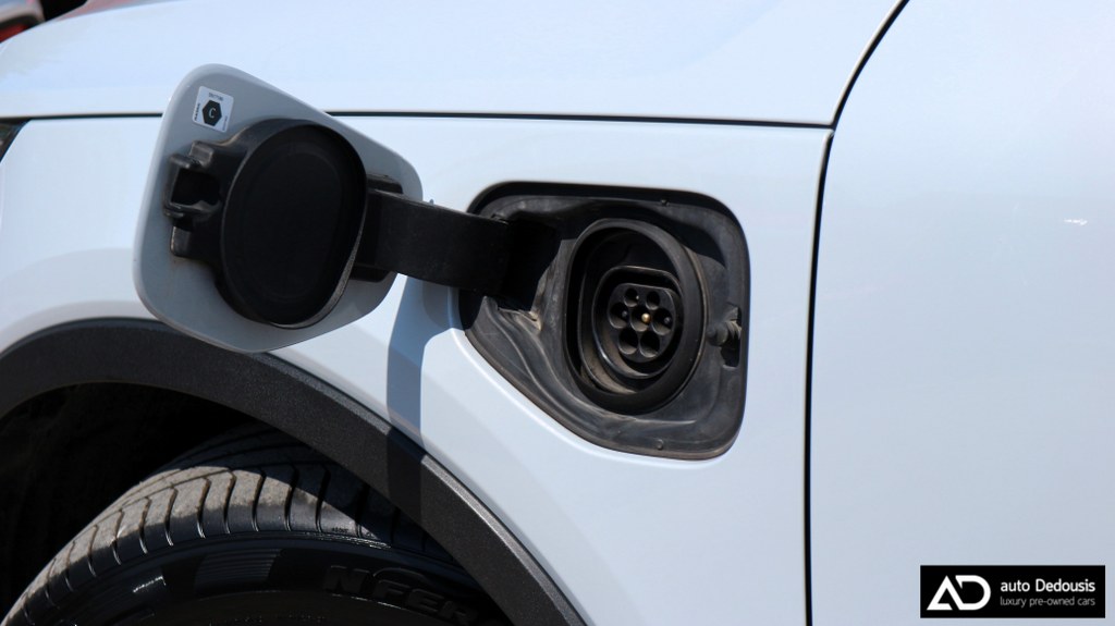 Volvo XC40 Τ4 | R-Design | Recharge