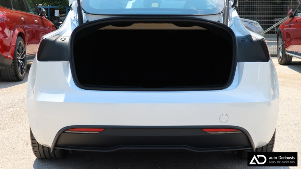 Tesla Model 3 Premium | Highland | Panorama