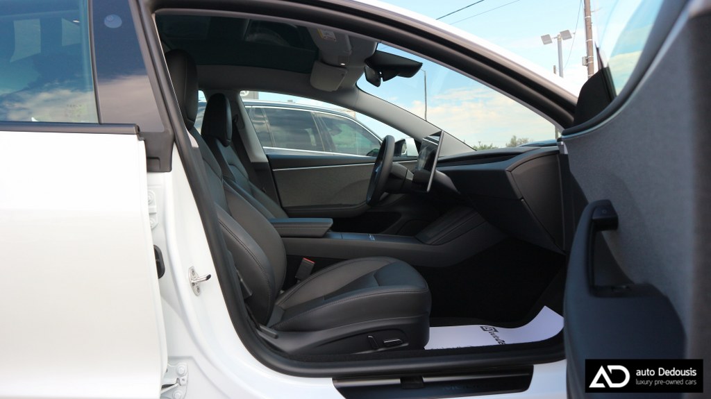 Tesla Model 3 Premium | Highland | Panorama