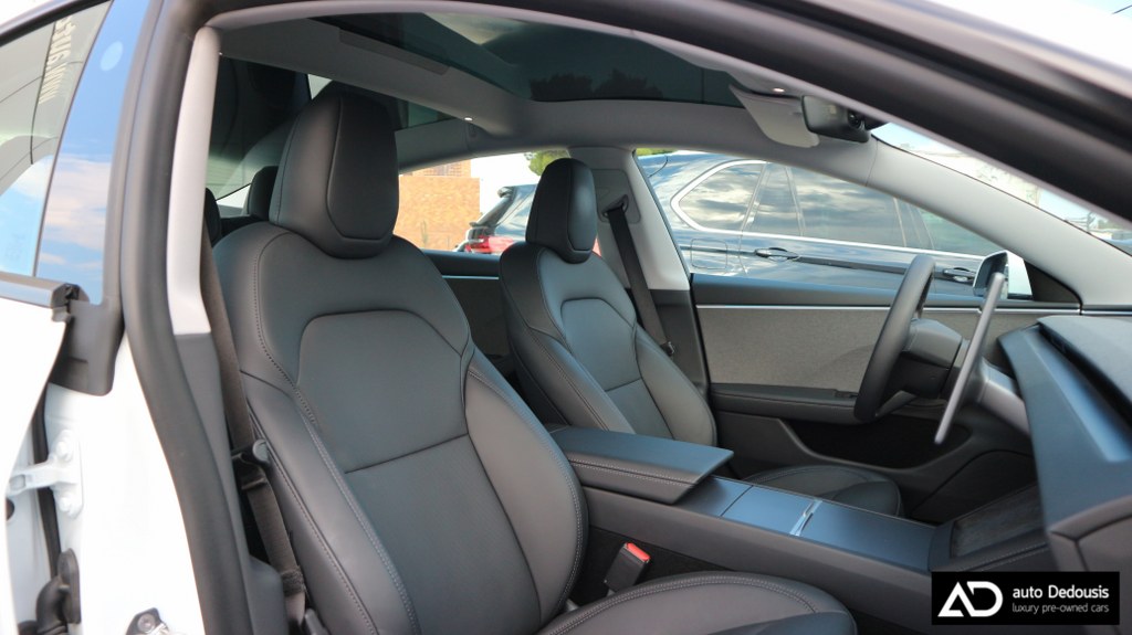Tesla Model 3 Premium | Highland | Panorama