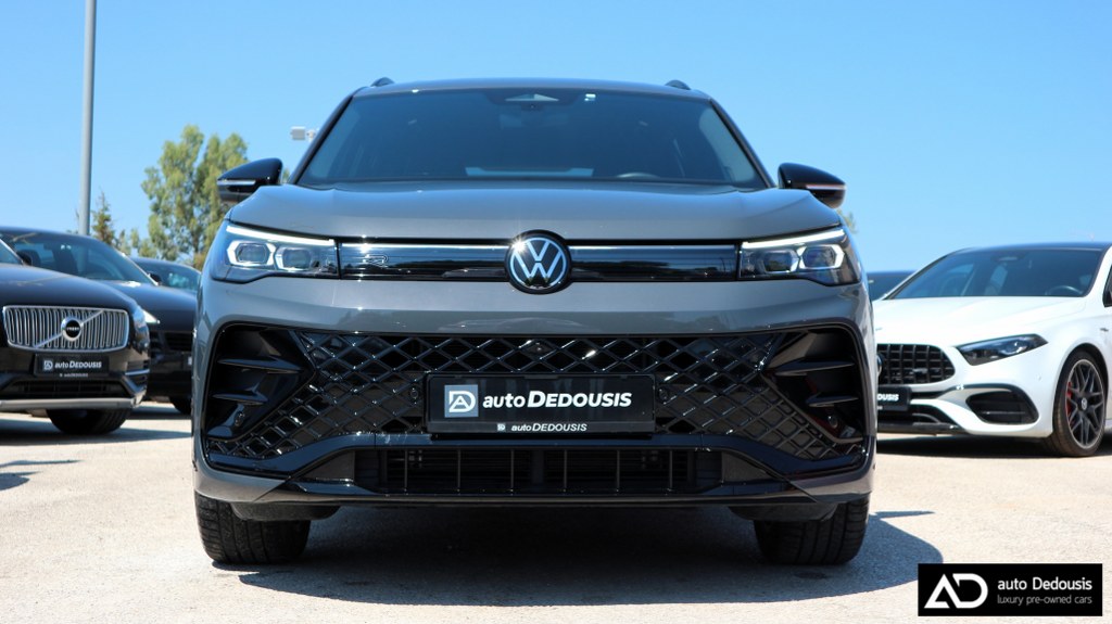 Volkswagen Tiguan R-Line | Panorama | Dsg
