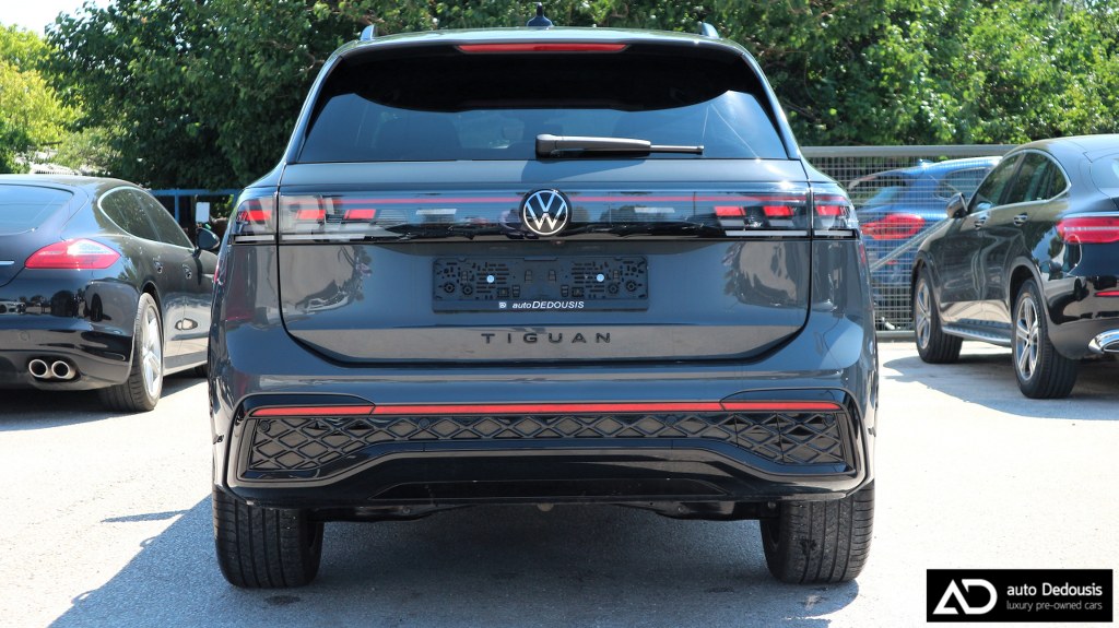 Volkswagen Tiguan R-Line | Panorama | Dsg