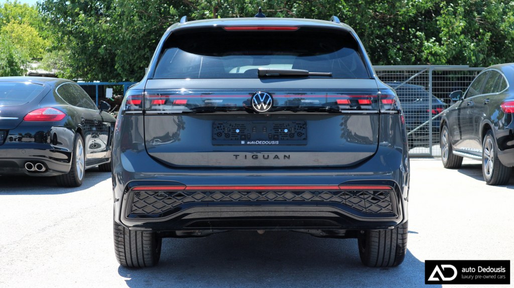 Volkswagen Tiguan R-Line | Panorama | Dsg
