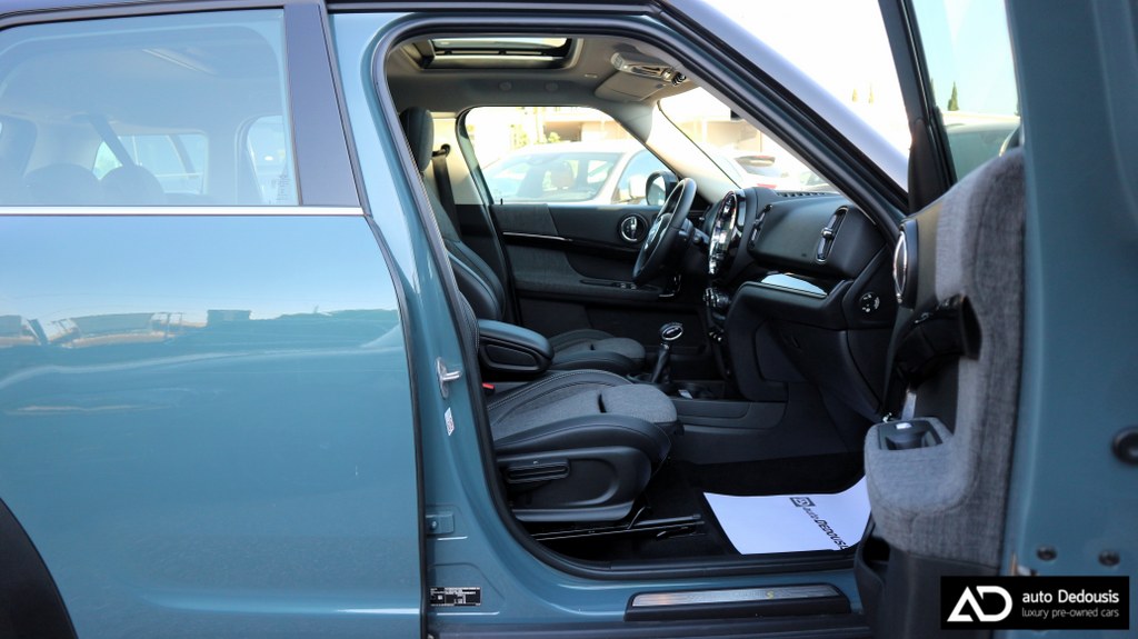 Mini Cooper SE Countryman ALL4 | Panorama | Navi | Led