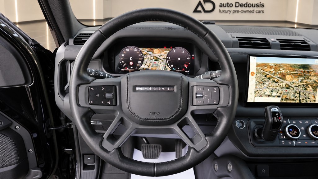 Land Rover Defender 90 | D200 | X-Dynamic Hse | Panorama