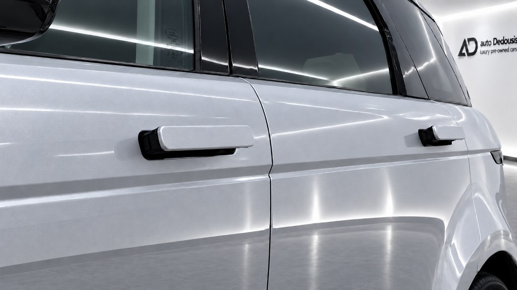 Land Rover Range Rover Evoque R-Dynamic SE | Meridian