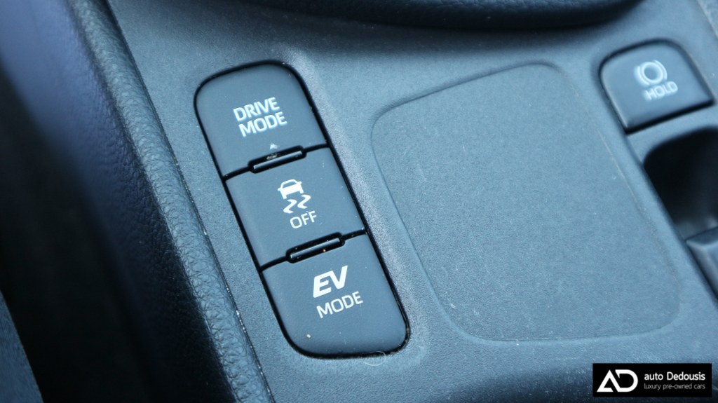 Toyota Yaris Hybrid | Business | Navi