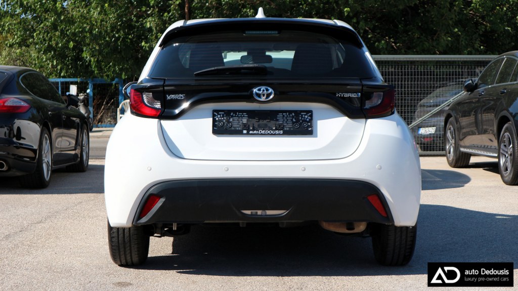 Toyota Yaris Hybrid | Business | Navi