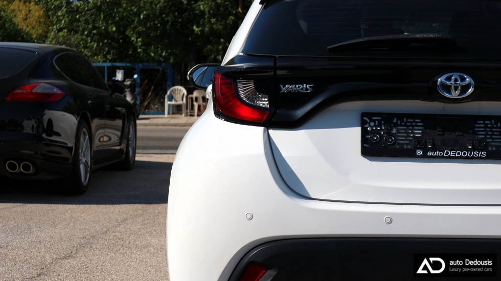 Toyota Yaris Hybrid | Business | Navi