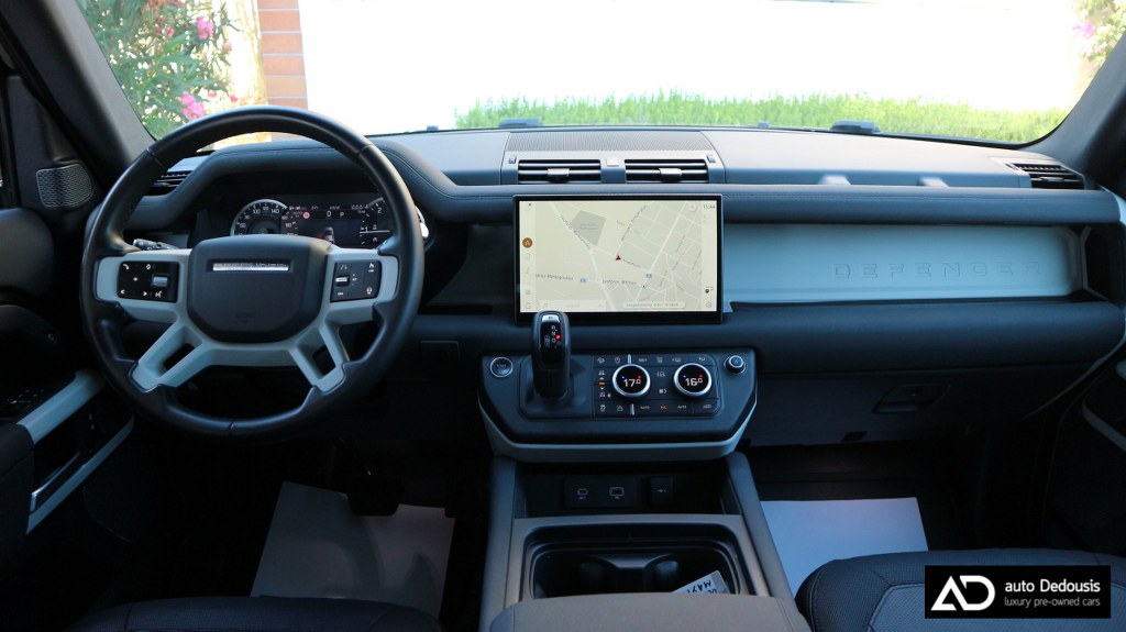 Land Rover Defender D250 | X-Dynamic | Black Pack | Panorama