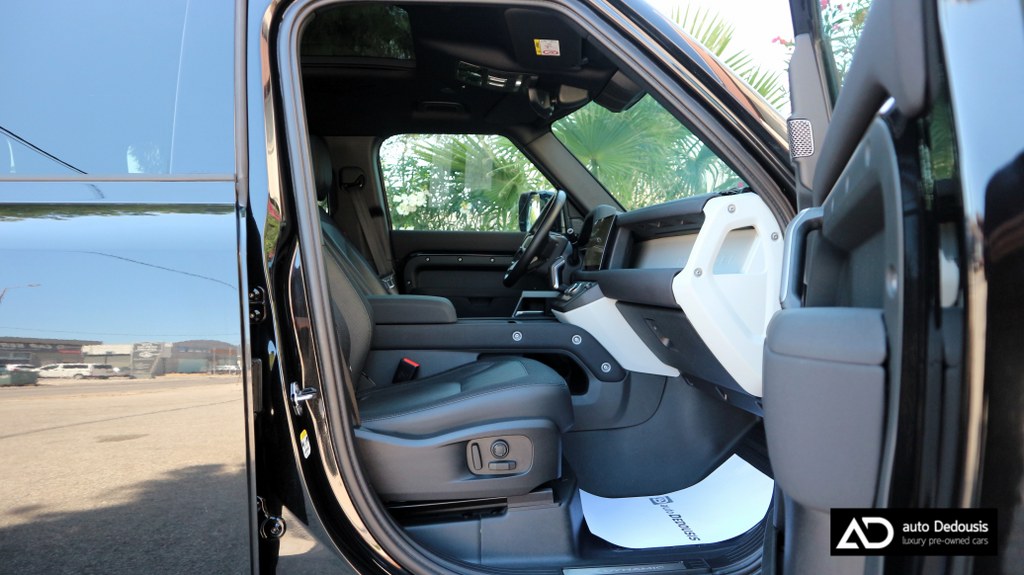 Land Rover Defender D250 | X-Dynamic | Black Pack | Panorama
