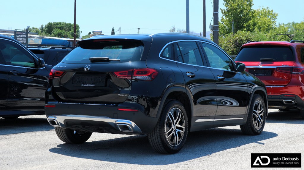 Mercedes GLA 250e Plug In Hybrid | Progressive | Panorama