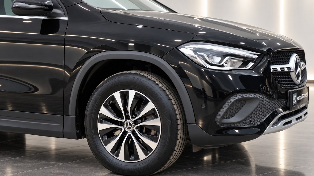 Mercedes GLA250 Plug in Hybrid | Style | Navi | Led