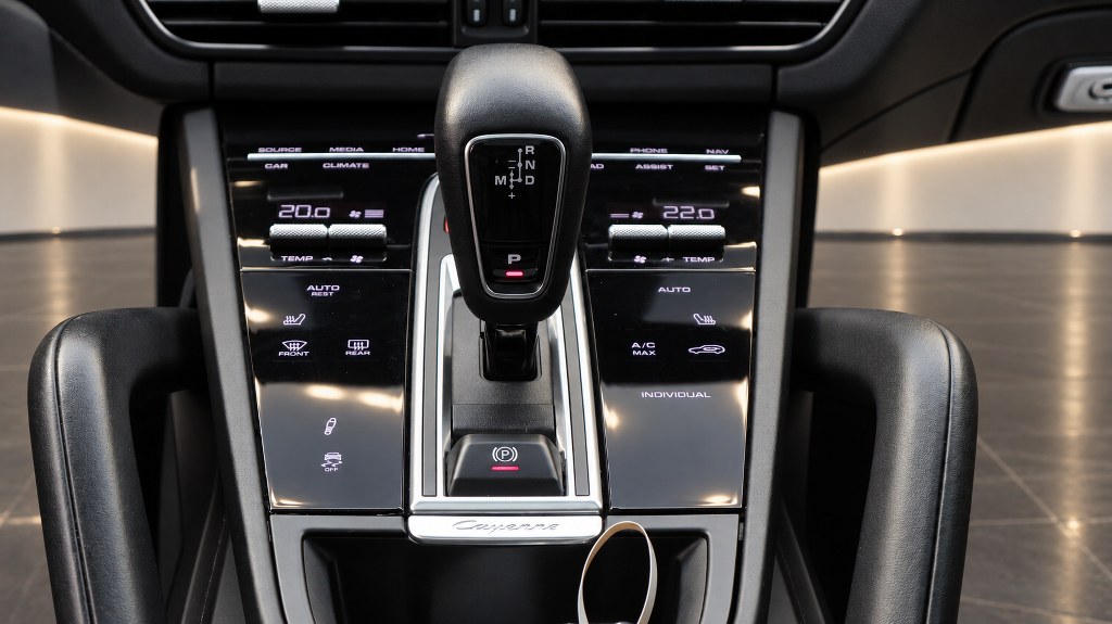 Porsche Cayenne Coupe E-Hybrid | Platinum | Panorama | Bose