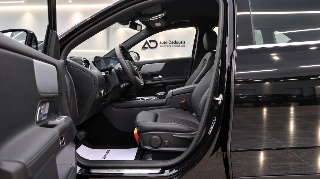 Mercedes GLA250 Plug in Hybrid | Style | Navi | Led