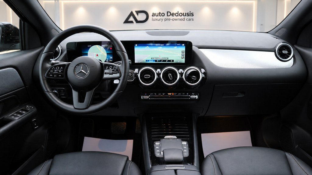 Mercedes GLA250 Plug in Hybrid | Style | Navi | Led