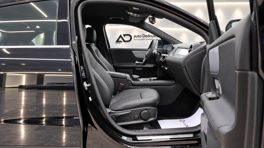 Mercedes GLA250 Plug in Hybrid | Style | Navi | Led