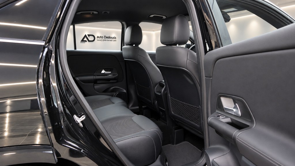 Mercedes GLA250 Plug in Hybrid | Style | Navi | Led