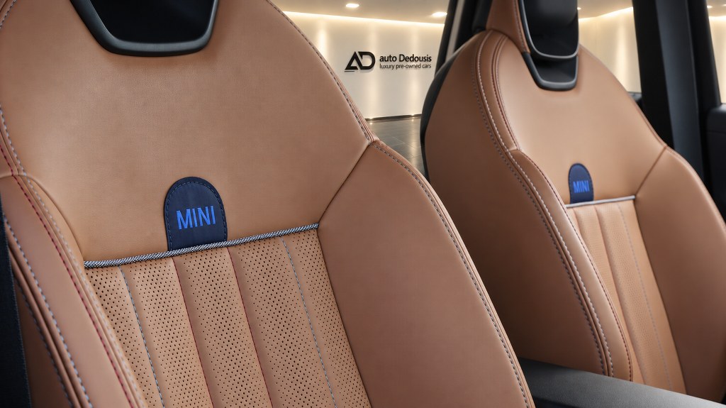 Mini Countryman Favoured Trim | Head Up | Packet S