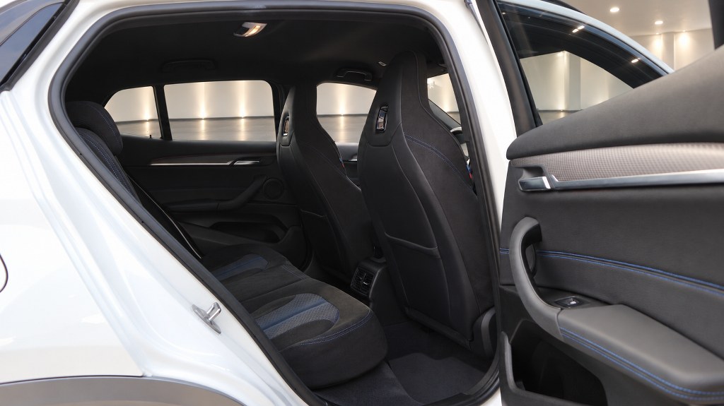 Bmw X2 16d | M-Packet Χ | sDrive