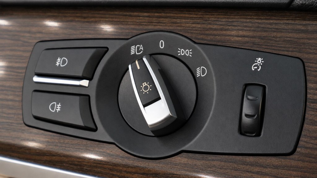 Bmw 740 Sunroof | Navi | Soft Close