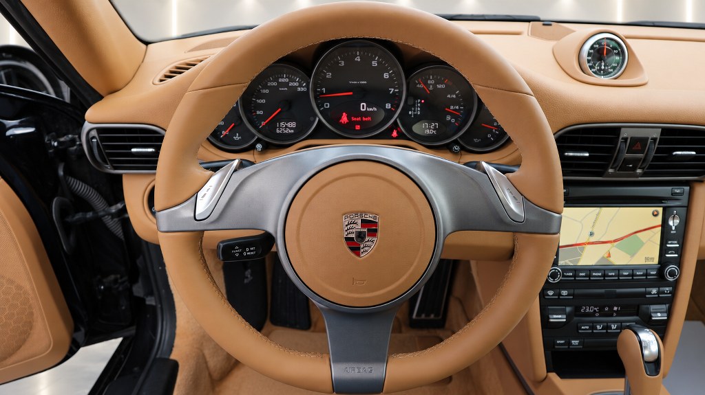 Porsche 911 Pdk | Chrono Packet | Sunroof
