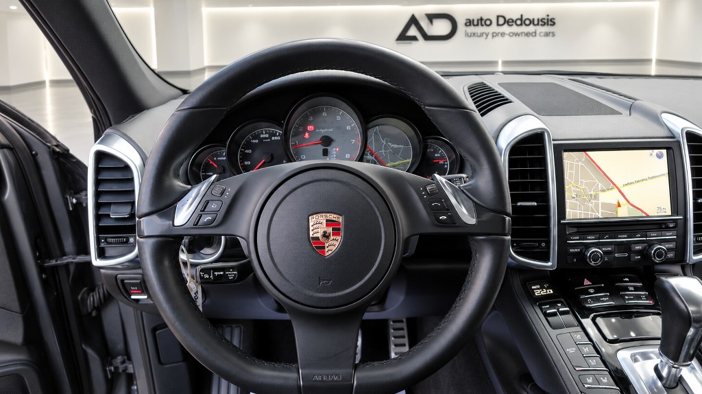 Porsche Cayenne S Hybrid | Panorama | Pasm
