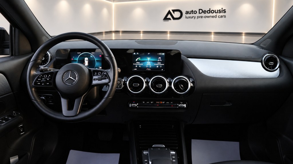 Mercedes-Benz GLA200 Style | Night Black