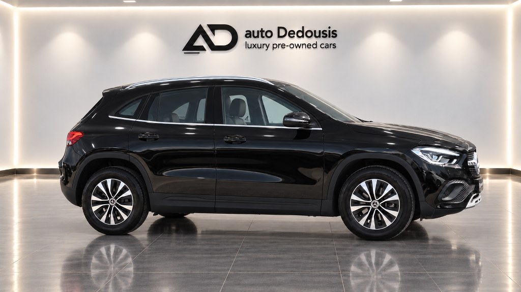 Mercedes-Benz GLA200 Style | Night Black