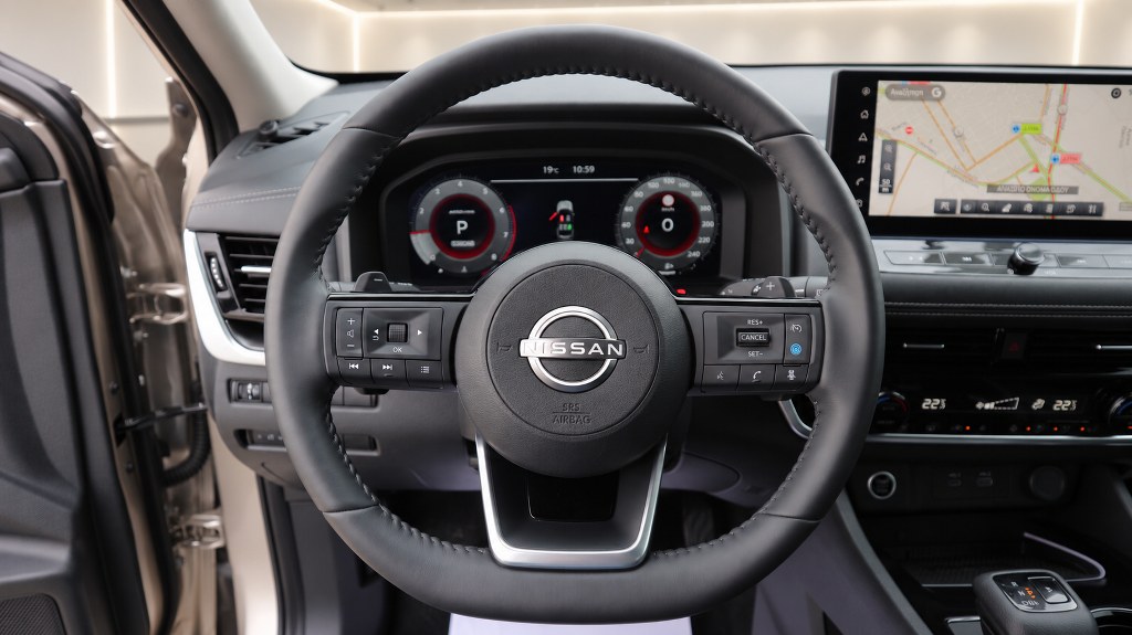 Nissan X-Trail N-Connecta | Hybrid | Navi | Led