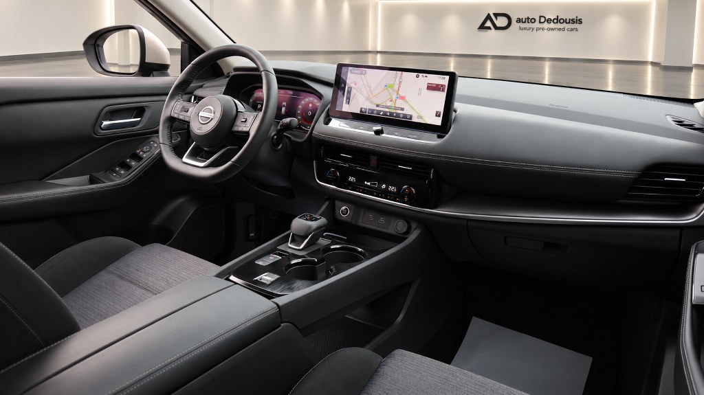 Nissan X-Trail N-Connecta | Hybrid | Navi | Led