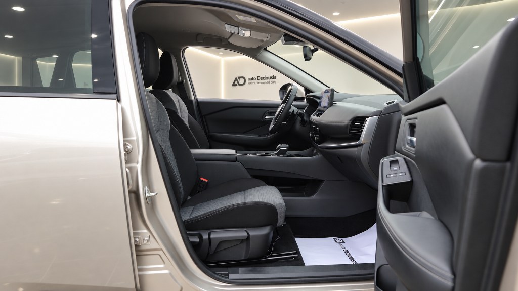Nissan X-Trail N-Connecta | Hybrid | Navi | Led