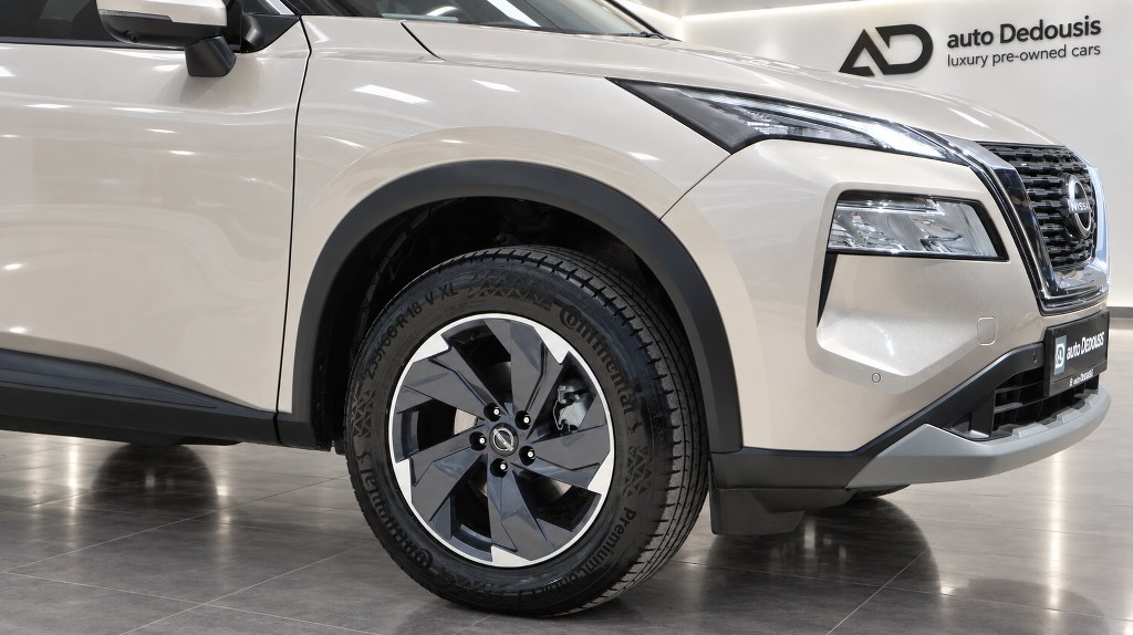 Nissan X-Trail N-Connecta | Hybrid | Navi | Led