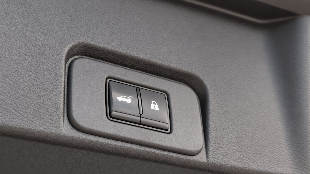Nissan X-Trail N-Connecta | Hybrid | Navi | Led