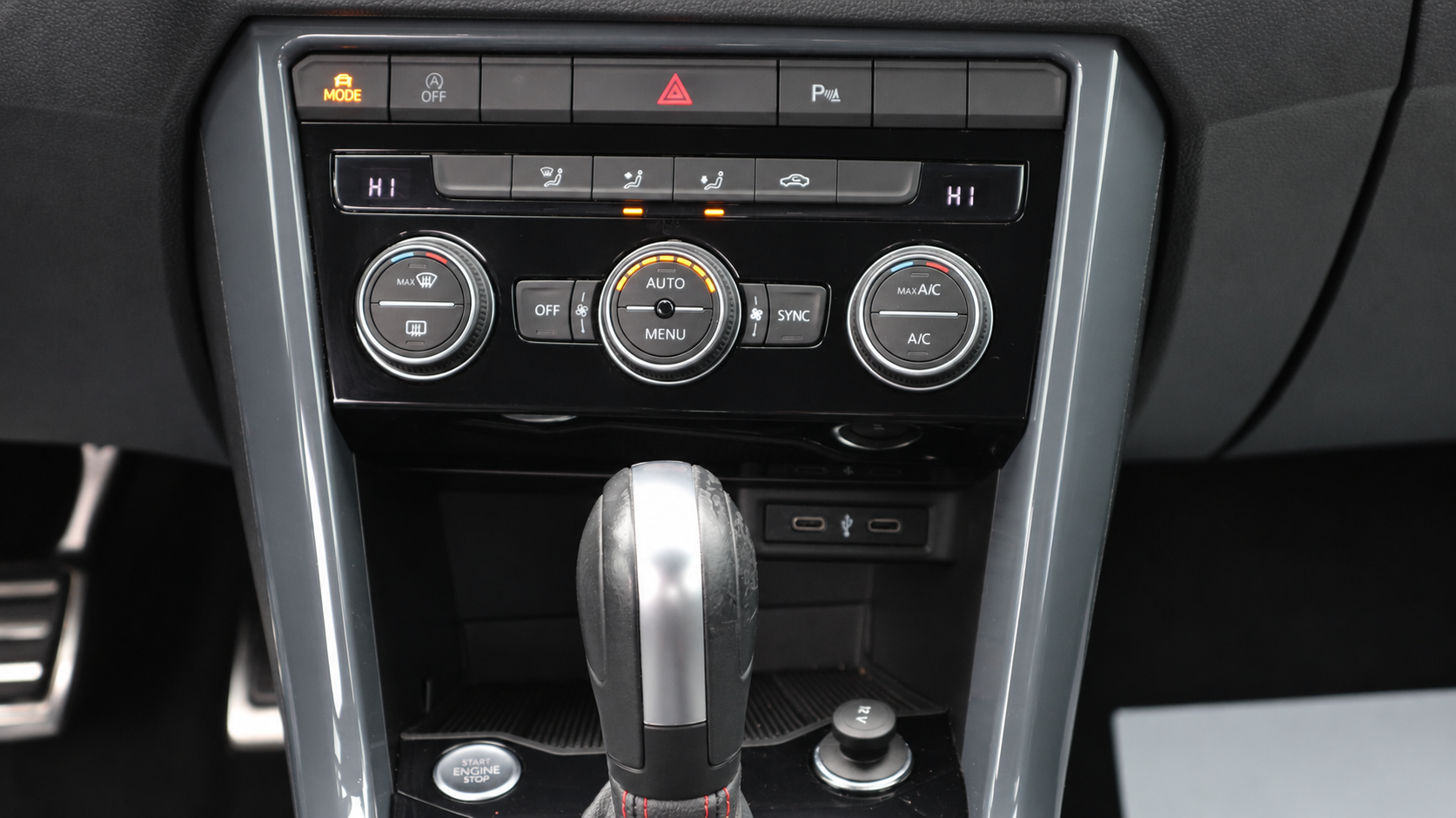 Volkswagen T-Roc Exclusive Sport | Panorama | Dsg | Navi