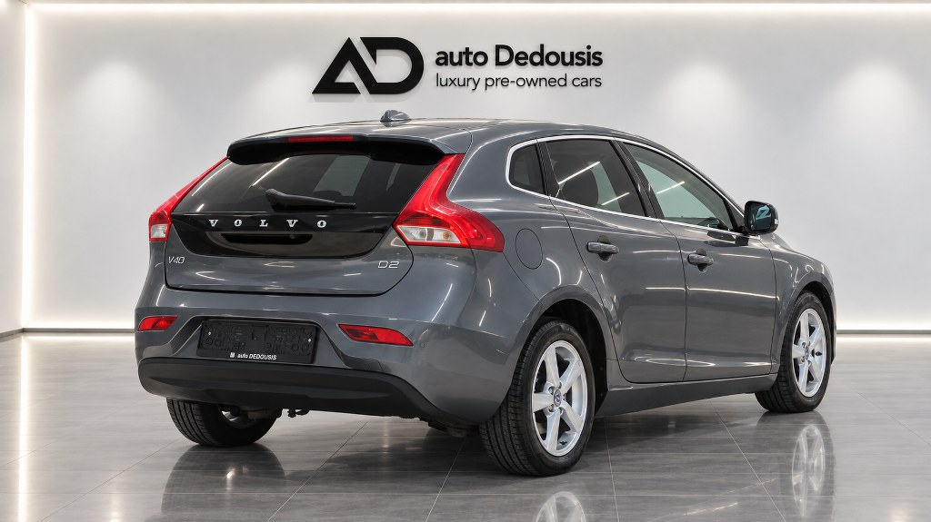 Volvo V40 Momentum D2 | Powershift | Navi