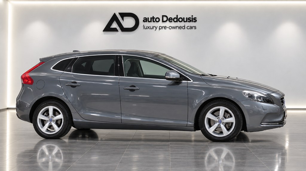 Volvo V40 Momentum D2 | Powershift | Navi