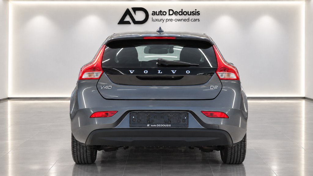 Volvo V40 Momentum D2 | Powershift | Navi